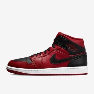 Air Jordan 1 Mid